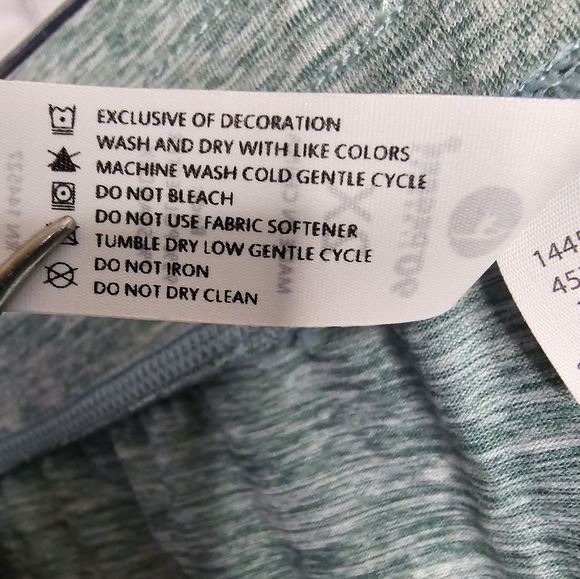 Plus size 90° lounge shorts - Picture 5 of 7